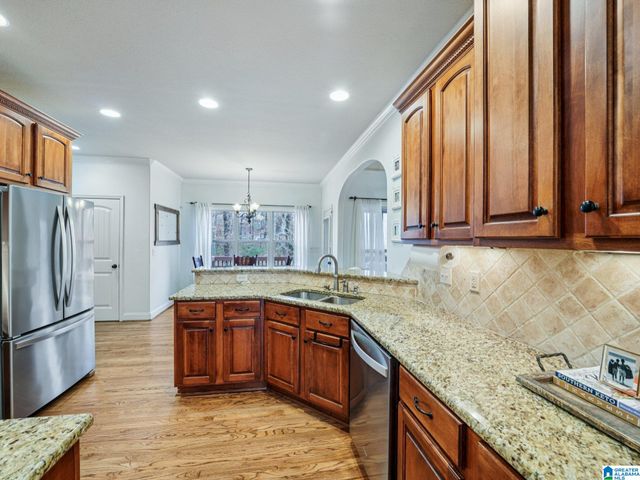 120 FLAGSTONE DRIVE, Chelsea, AL 35043