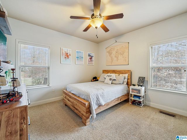 120 FLAGSTONE DRIVE, Chelsea, AL 35043