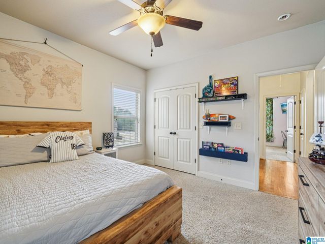 120 FLAGSTONE DRIVE, Chelsea, AL 35043