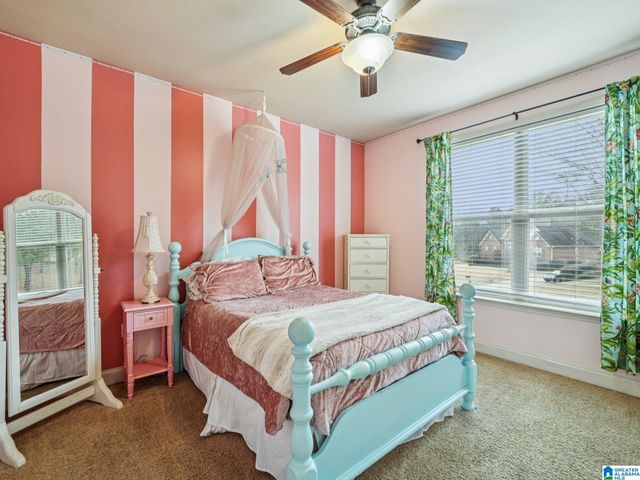 120 FLAGSTONE DRIVE, Chelsea, AL 35043