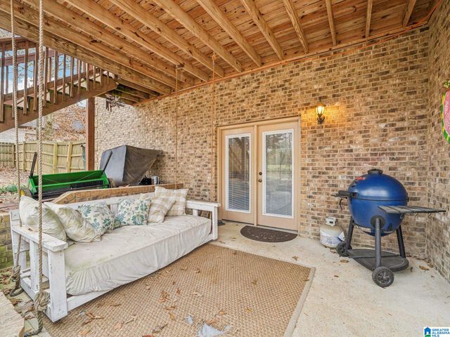 120 FLAGSTONE DRIVE, Chelsea, AL 35043