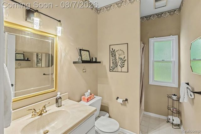 10654 W Braemar, Holly, MI 48442