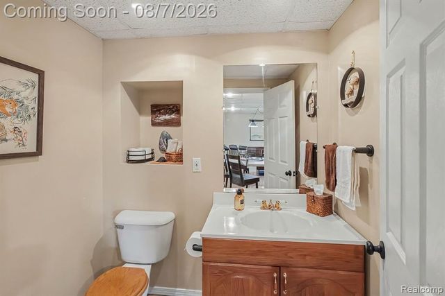 10654 W Braemar, Holly, MI 48442