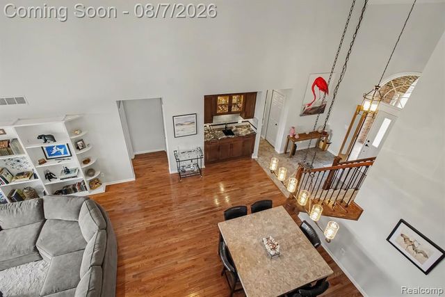 10654 W Braemar, Holly, MI 48442