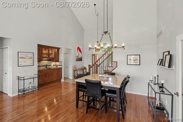 10654 W Braemar, Holly, MI 48442
