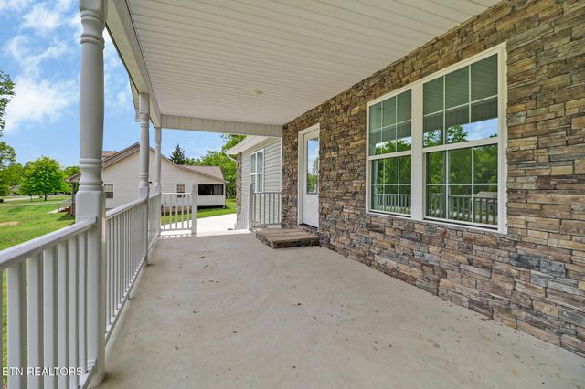 310 Summerwind Drive, Crossville, TN 38571