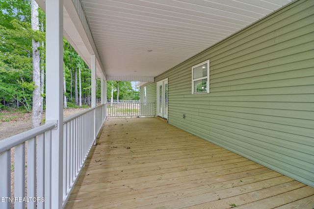 310 Summerwind Drive, Crossville, TN 38571