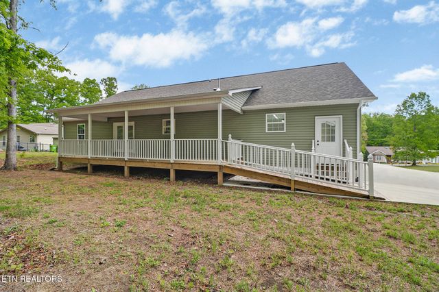 310 Summerwind Drive, Crossville, TN 38571