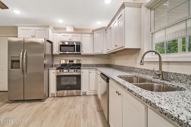 310 Summerwind Drive, Crossville, TN 38571
