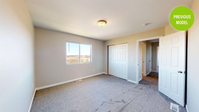 2216 23rd Ave Eisenhower, Minot, ND 58703