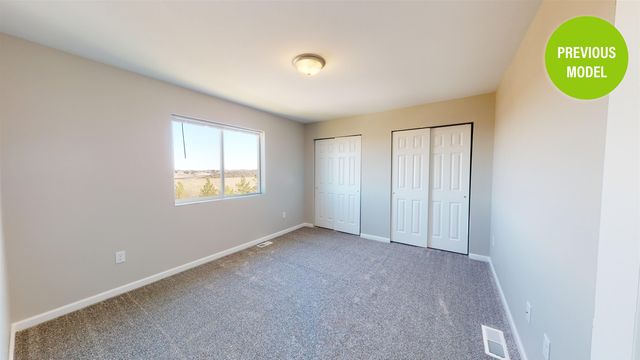 2216 23rd Ave Eisenhower, Minot, ND 58703