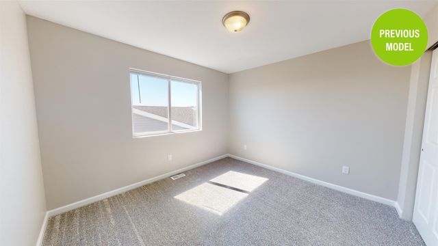 2216 23rd Ave Eisenhower, Minot, ND 58703