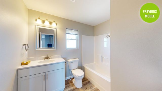 2216 23rd Ave Eisenhower, Minot, ND 58703