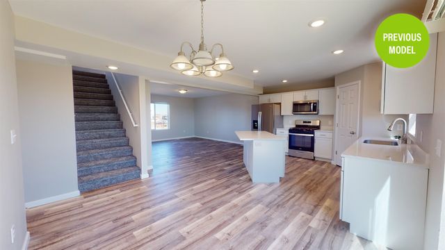 2216 23rd Ave Eisenhower, Minot, ND 58703