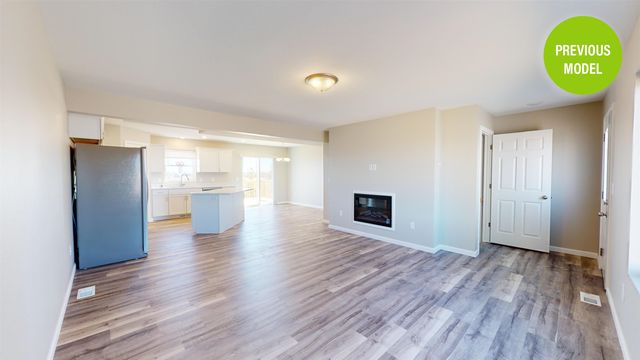 2216 23rd Ave Eisenhower, Minot, ND 58703