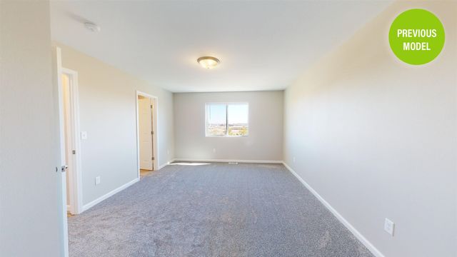 2216 23rd Ave Eisenhower, Minot, ND 58703