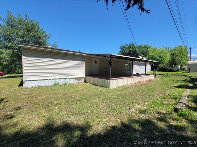 1931 Coon Creek, Eufaula, OK 74432