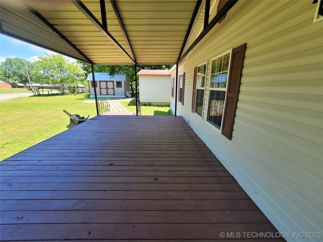 1931 Coon Creek, Eufaula, OK 74432
