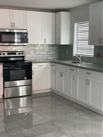 4281 Riverside Dr 3, Coral Springs, FL 33065