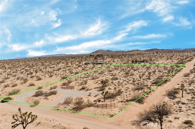 1225 Georges Lane, Landers, CA 92285