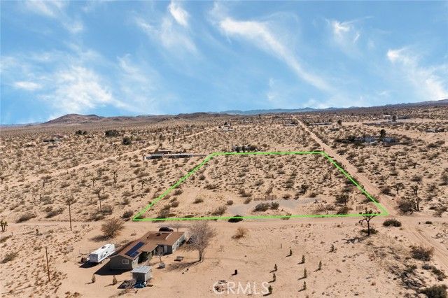 1225 Georges Lane, Landers, CA 92285