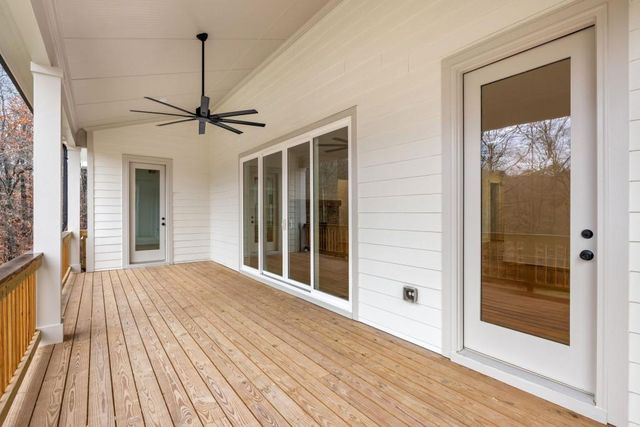 9150 Greenway Court, Gainesville, GA 30506