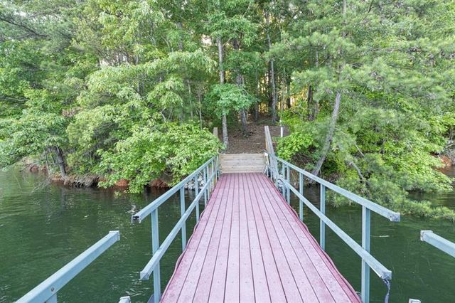 9150 Greenway Court, Gainesville, GA 30506