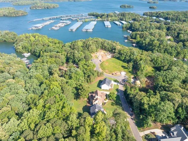 9150 Greenway Court, Gainesville, GA 30506