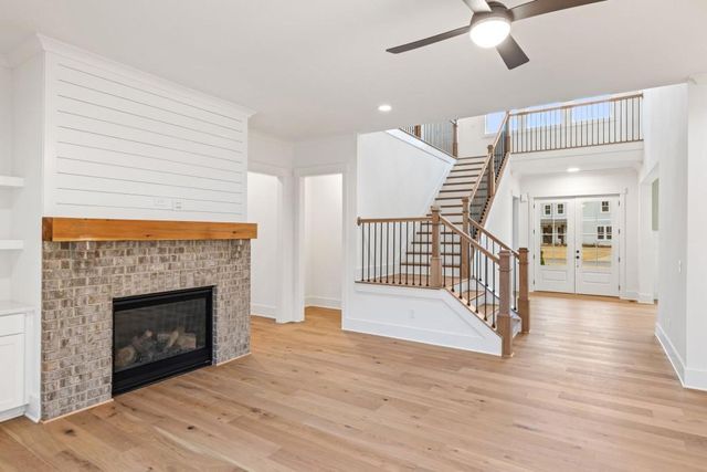 9150 Greenway Court, Gainesville, GA 30506