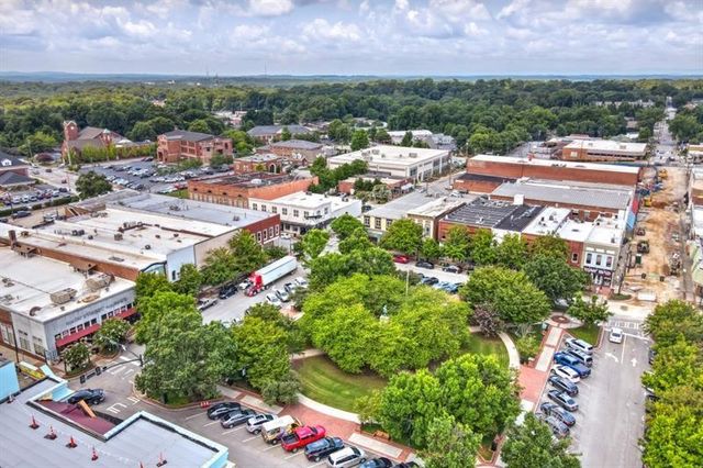 9150 Greenway Court, Gainesville, GA 30506