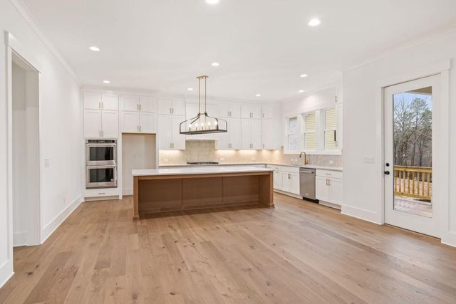 9150 Greenway Court, Gainesville, GA 30506