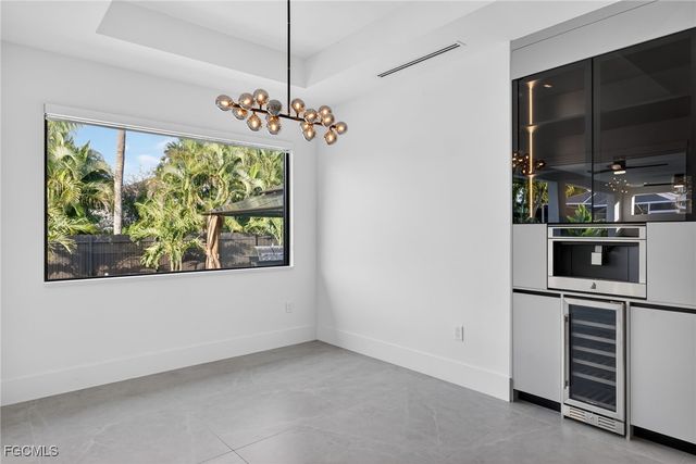 1821 SW 25th TER, Cape Coral, FL 33914