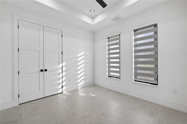 1821 SW 25th TER, Cape Coral, FL 33914