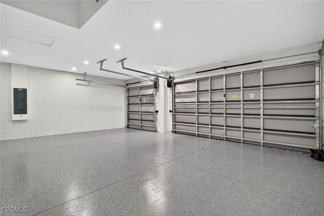 1821 SW 25th TER, Cape Coral, FL 33914