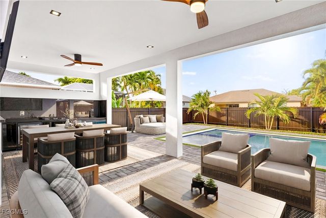 1821 SW 25th TER, Cape Coral, FL 33914