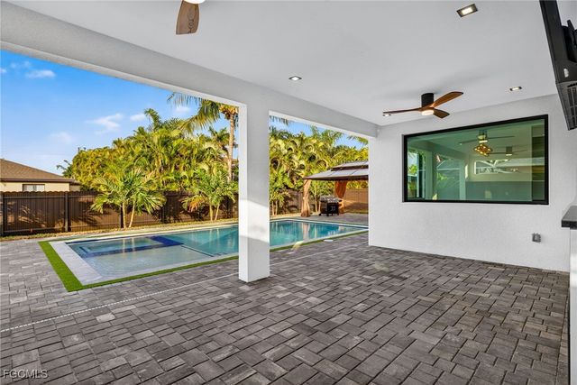 1821 SW 25th TER, Cape Coral, FL 33914