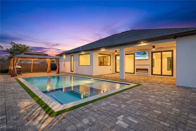 1821 SW 25th TER, Cape Coral, FL 33914