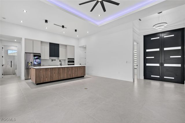 1821 SW 25th TER, Cape Coral, FL 33914