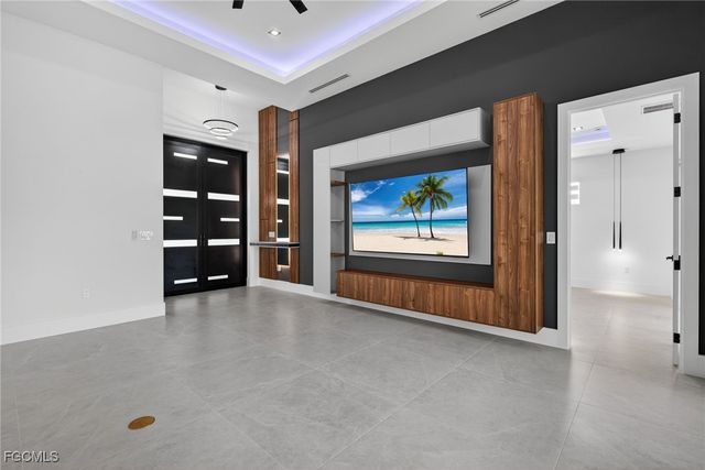 1821 SW 25th TER, Cape Coral, FL 33914