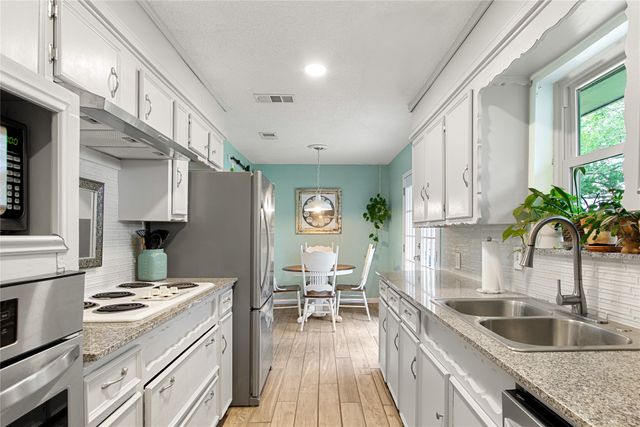 1008 Skyview Drive, Wylie, TX 75098