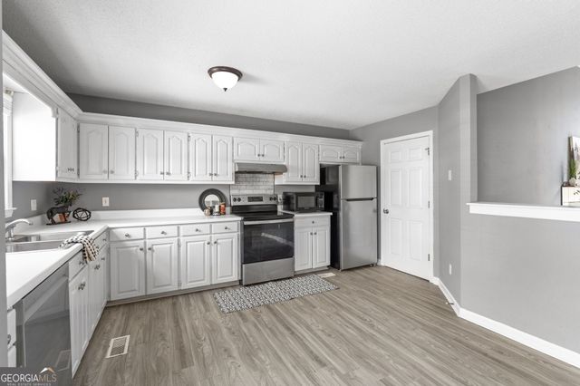 307 Spring Creek Drive, Perry, GA 31069