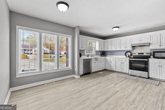 307 Spring Creek Drive, Perry, GA 31069