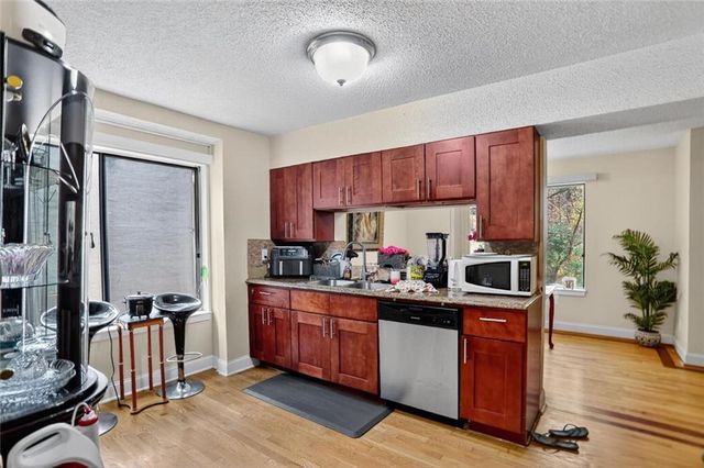 814 Seasons Parkway, Norcross, GA 30093