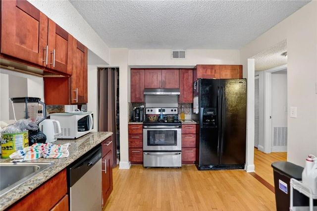 814 Seasons Parkway, Norcross, GA 30093