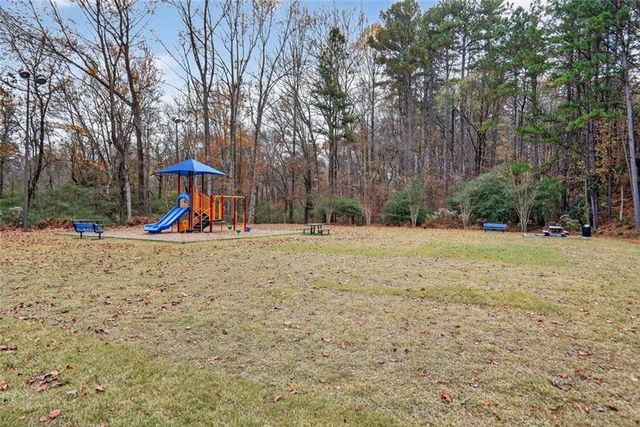 814 Seasons Parkway, Norcross, GA 30093