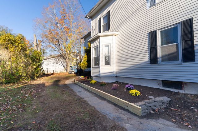 23 Central Street, West Brookfield, MA 01585