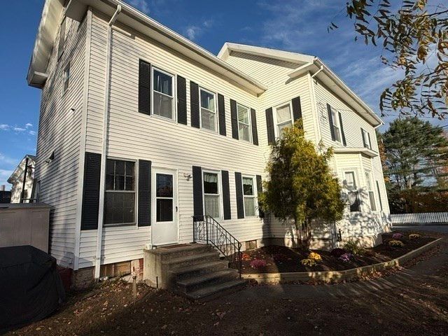 23 Central Street, West Brookfield, MA 01585