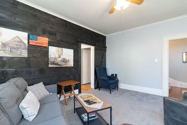 23 Central Street, West Brookfield, MA 01585