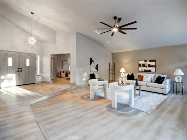 39685 Saint Michael, Palm Desert, CA 92211