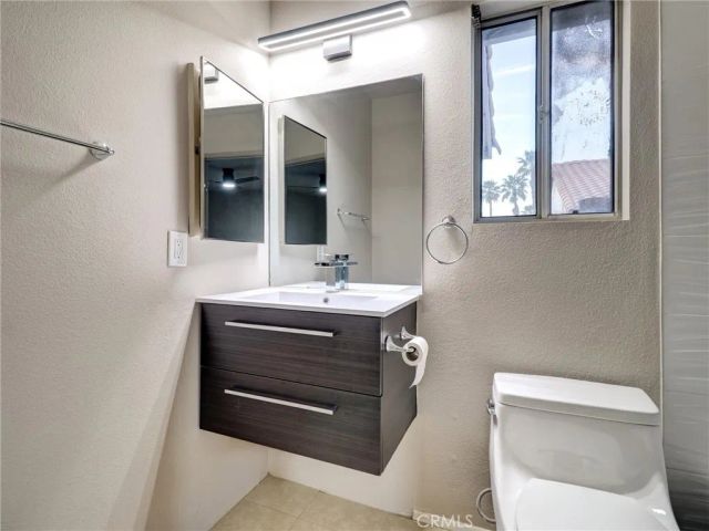 39685 Saint Michael, Palm Desert, CA 92211